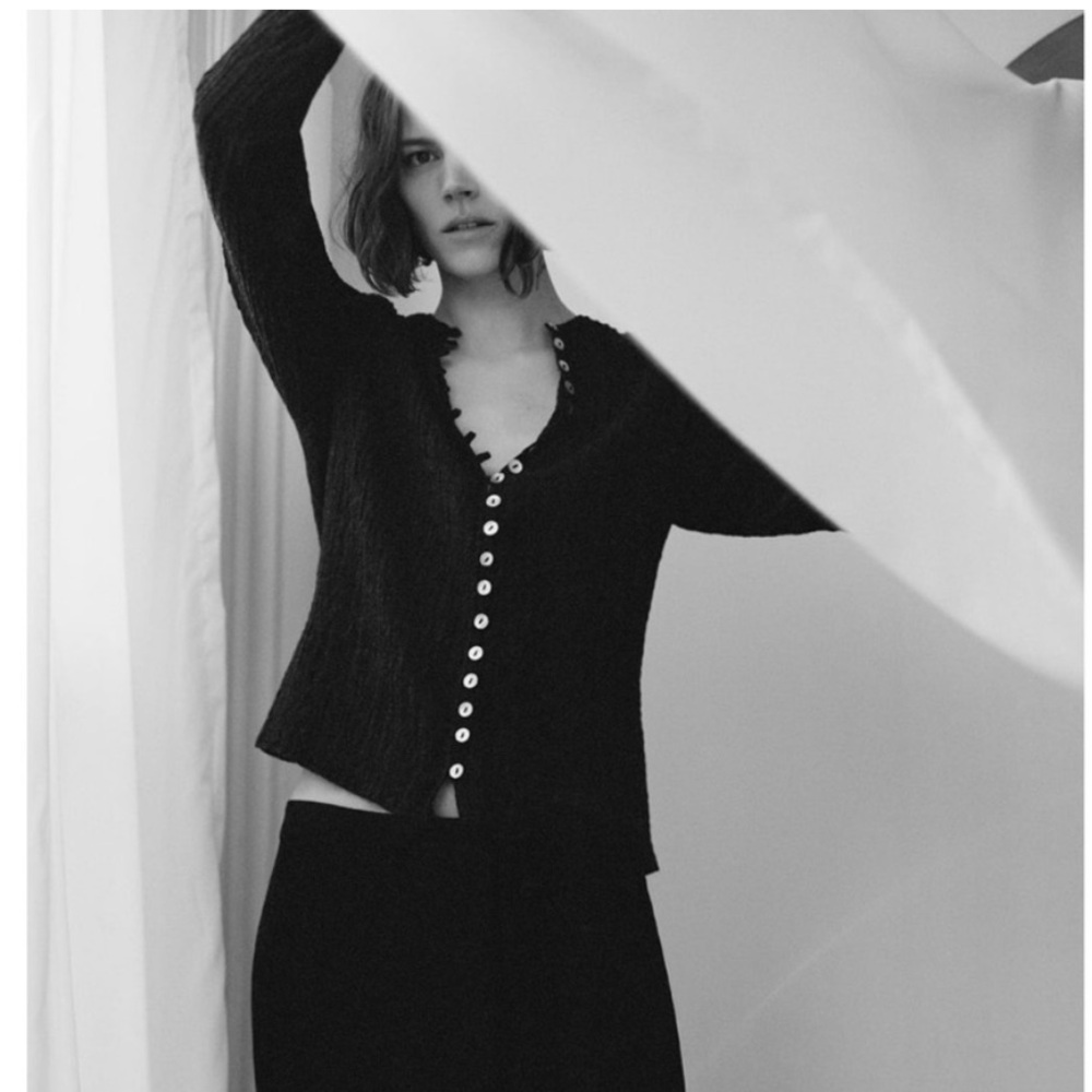 NWT Mango Black Ribbed Cardigan with Button Detail - Picture 2 of 16